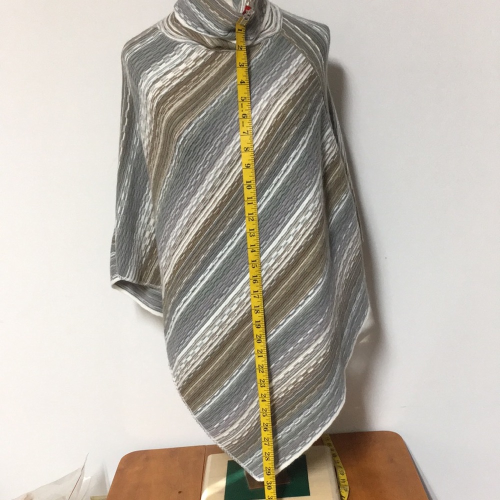 Poncho OSFA - Picture 6 of 8